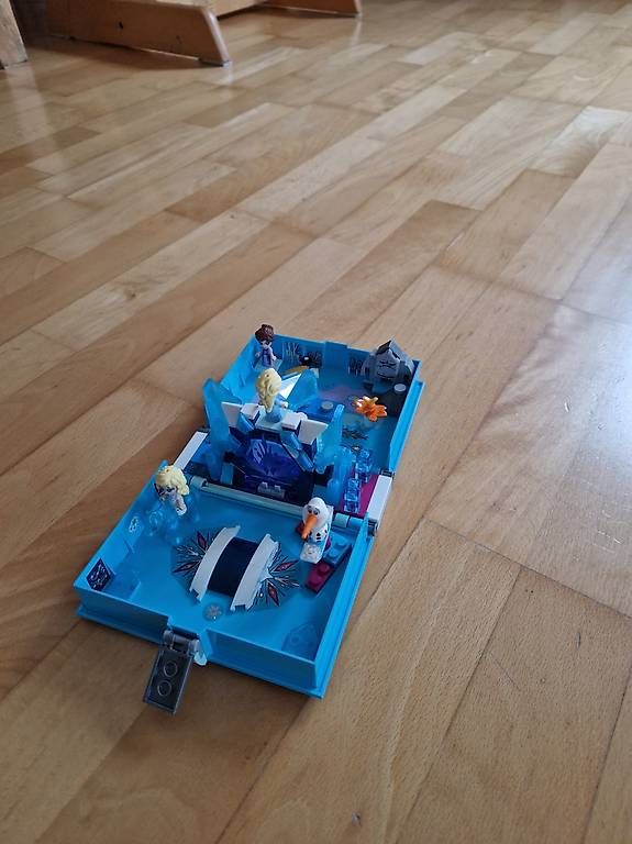 Libri: Anna und Elsa Poket Legobuch – Usato da Rünenberg venduto da Marcelos 1