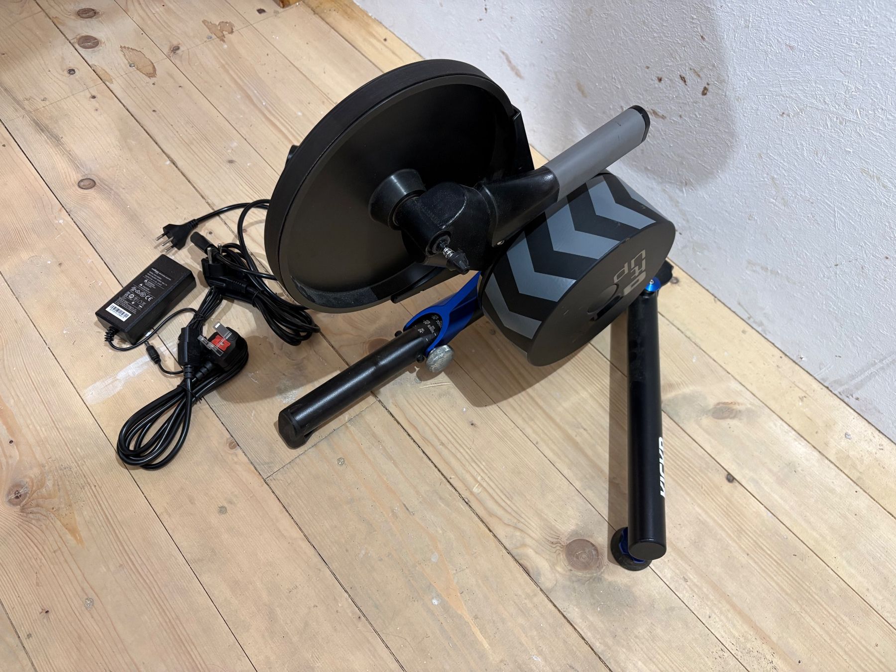 Wahoo Hometrainer: Wahoo Kickr V4 2018 – Gebraucht aus Bleiken von Mito_evo