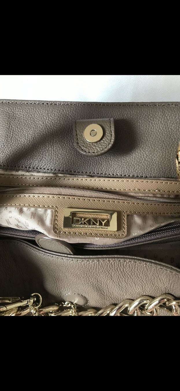 DKNY Borse da donna: Borsa Donna Karan – Usato da Zwillikon venduto da Serioznaja 6