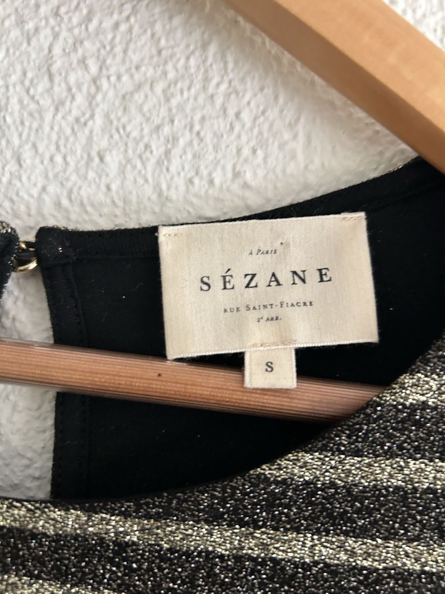 Sezane T-shirt: Top Sezane T.S à rayures dorées – Nuovo (secondo la descrizione) da Morges venduto da cat_6cm9 1