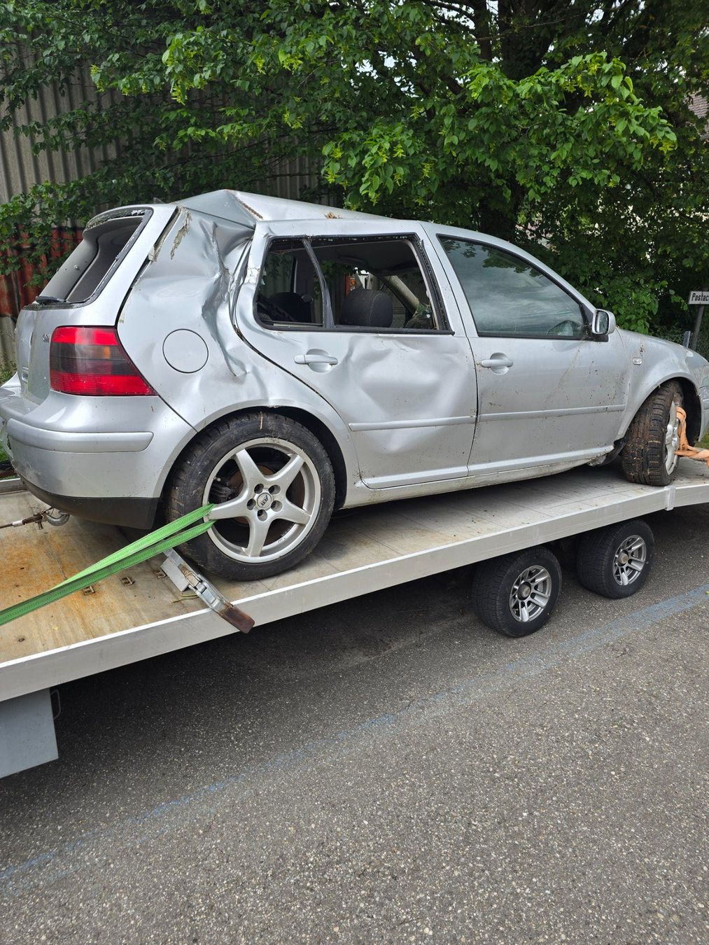 VW Automobili: VW Golf GTi 1.8 Turbo 150 PS/Unfallwagen für Ersatzteile – Difettoso da Laupersdorf venduto da strizini