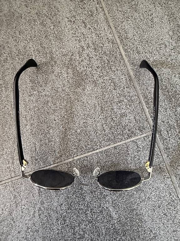 Brillen & Gläser: Sting Sonnenbrille mit runden Gläser – Gebraucht aus Chur von van_6qs7 1