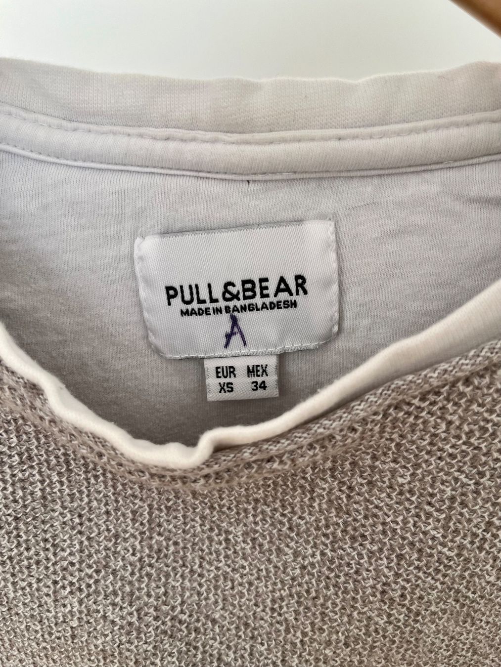 Pull&Bear Maglioni & Felpe: Stylischer Strickpullover in Lagenlook vonPull&Bear – Usato da Scharans venduto da Weltkind 1