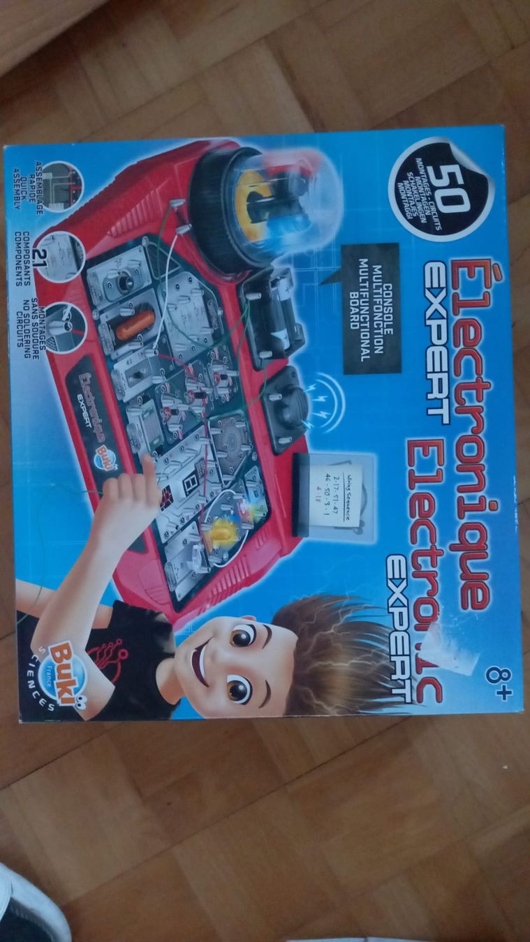 Musikinstrumente: Electronique experts – Gebraucht aus Cortaillod von Dabourg