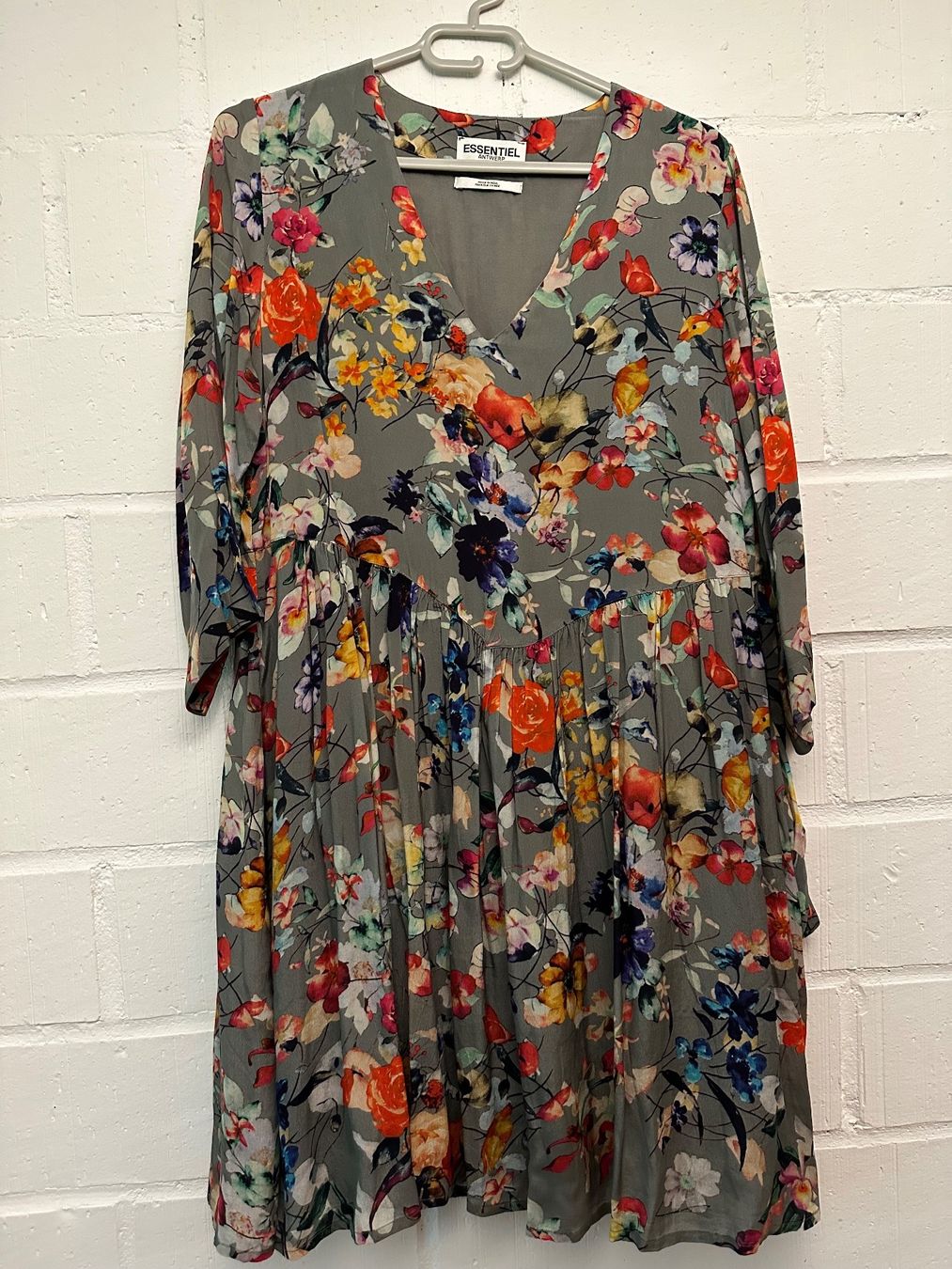 Essentiel Antwerp Vestiti: Essentiel Antwerp Kleid, Grösse 40 – Usato da Pfaffhausen venduto da Geraldine12