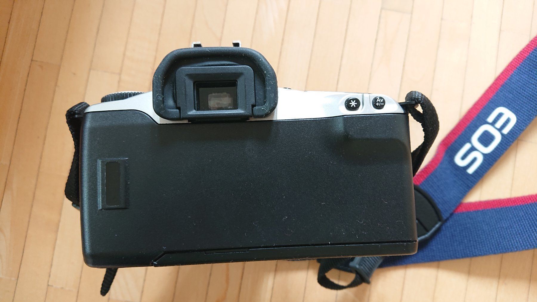 Canon Fotocamera: Canon EOS 300 inkl. Objektiv 28-90mm – Usato da Dürnten venduto da babajoo 2