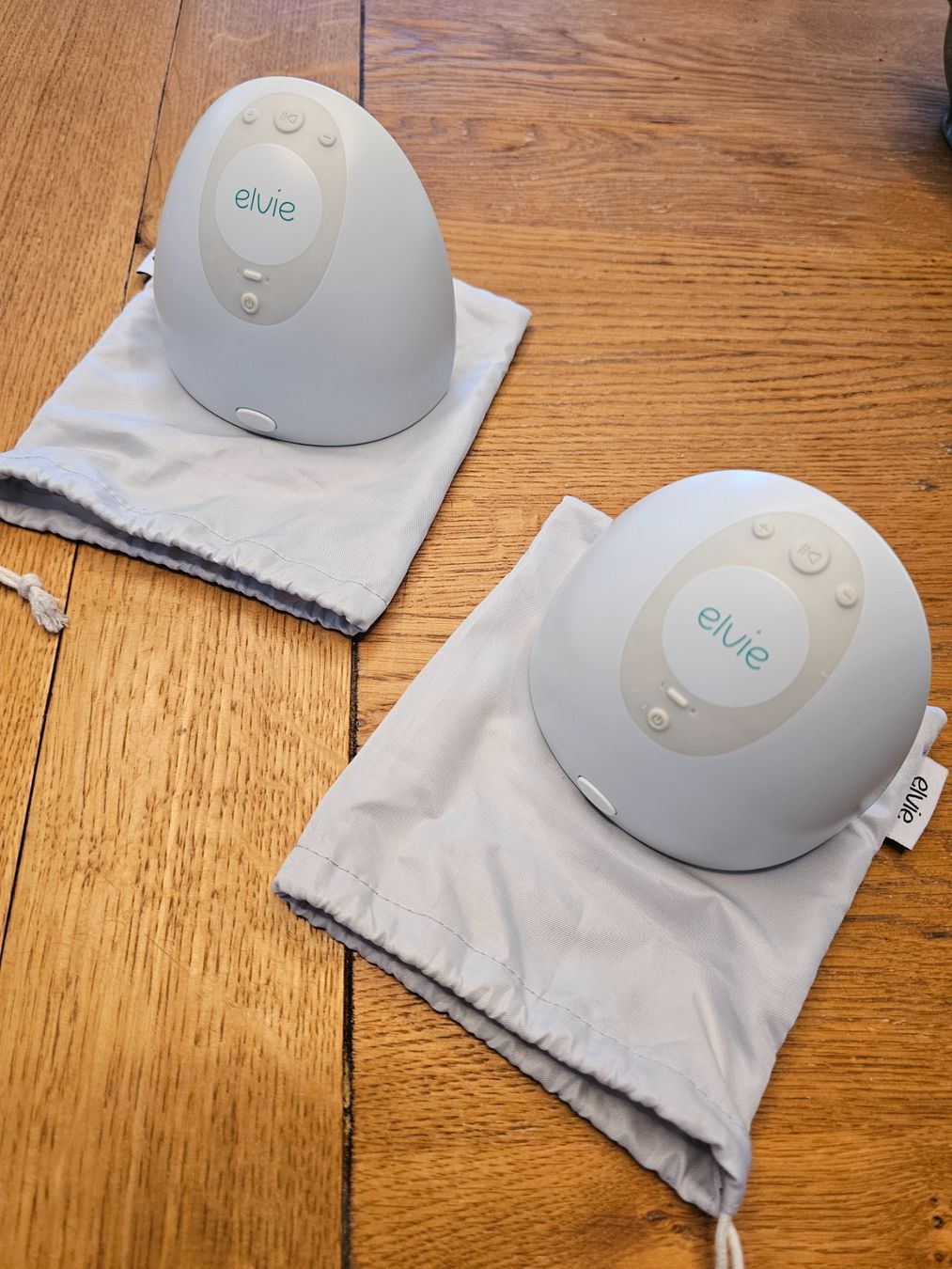 Elvie Accessori per l’allattamento: Elvie Doppel Milchpumpe – Usato da Brunnen venduto da johnfoehn01
