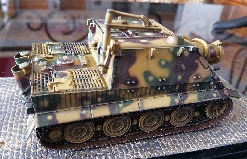 Modellbausätze & Standmodelle: Dragon Armor Sturmtiger Ostfront 1944 Modellpanzer 1/72 WW2 – Neu und originalverpackt aus Aarau von Zemsi 6