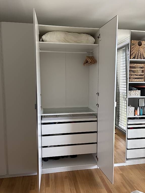 Schränke: Grosser IKEA-Schrank – Gebraucht aus Brunnen von nel_rx69 2