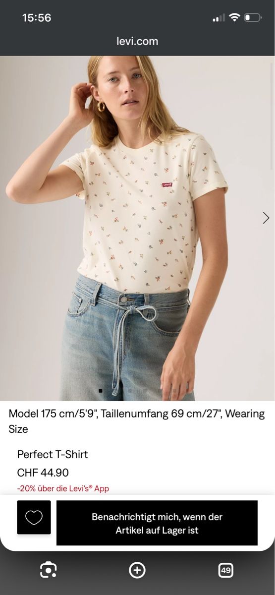 Levi's T-shirts: 2 Levis T-Shirts Blumenmuster Grösse M – D'occasion à Fribourg par Mymikrakra01 7