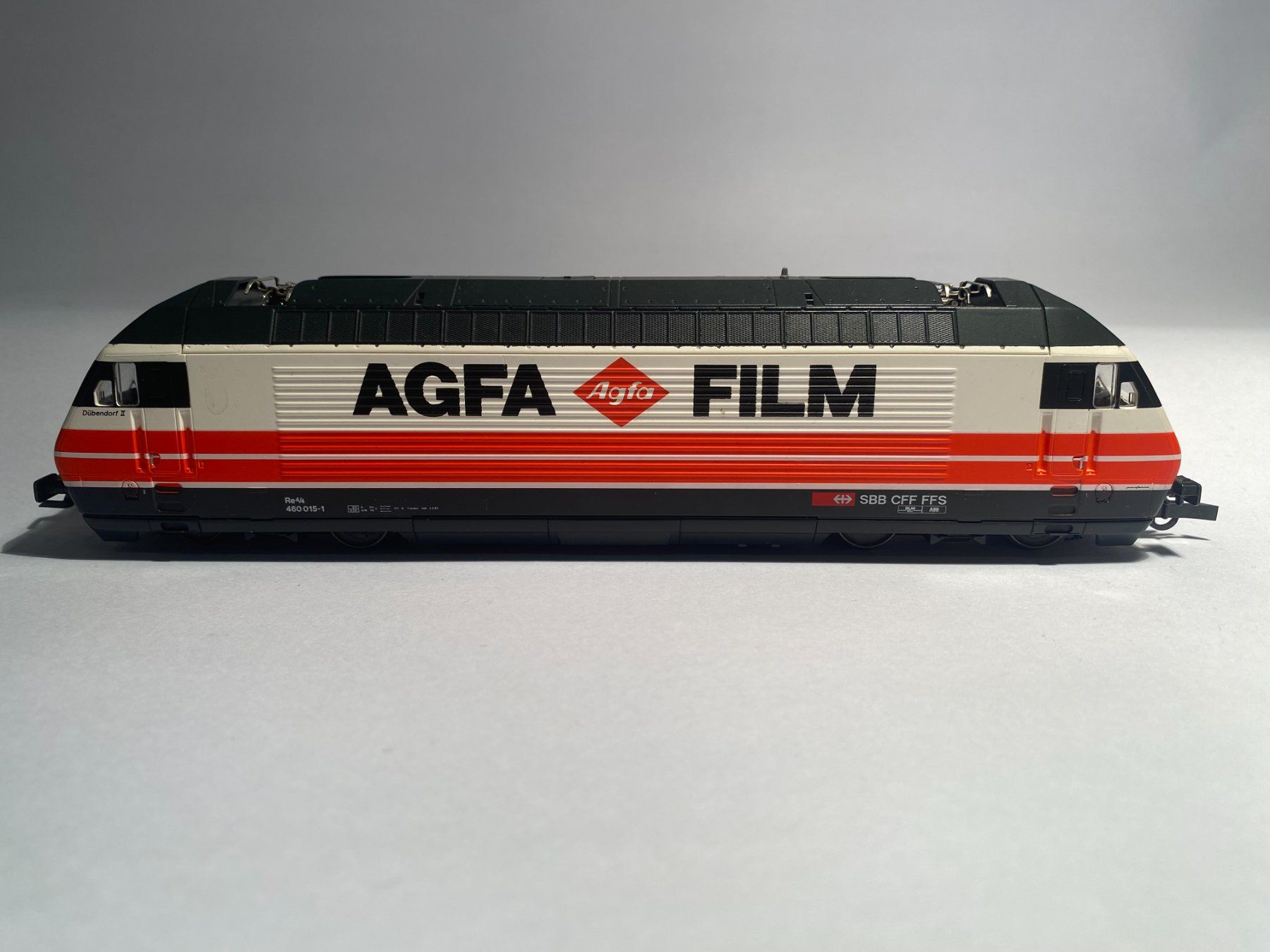 Roco Modellini di ferrovie: ROCO E-Lok SBB RE460 AGFA weiss, DC Analog – Usato da Buchrain venduto da Modellbahn11 1