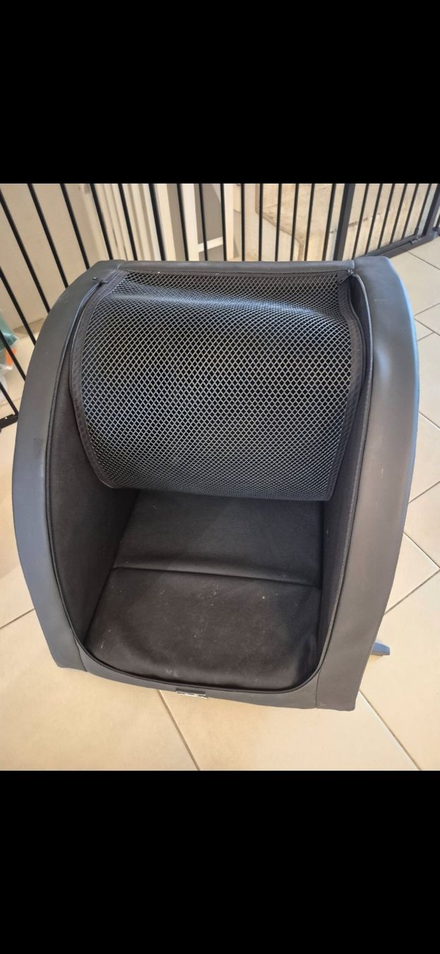 Niches, paniers: Hundebox, hohe Qualität mit Isofix – D'occasion à winterthur par goldfischt