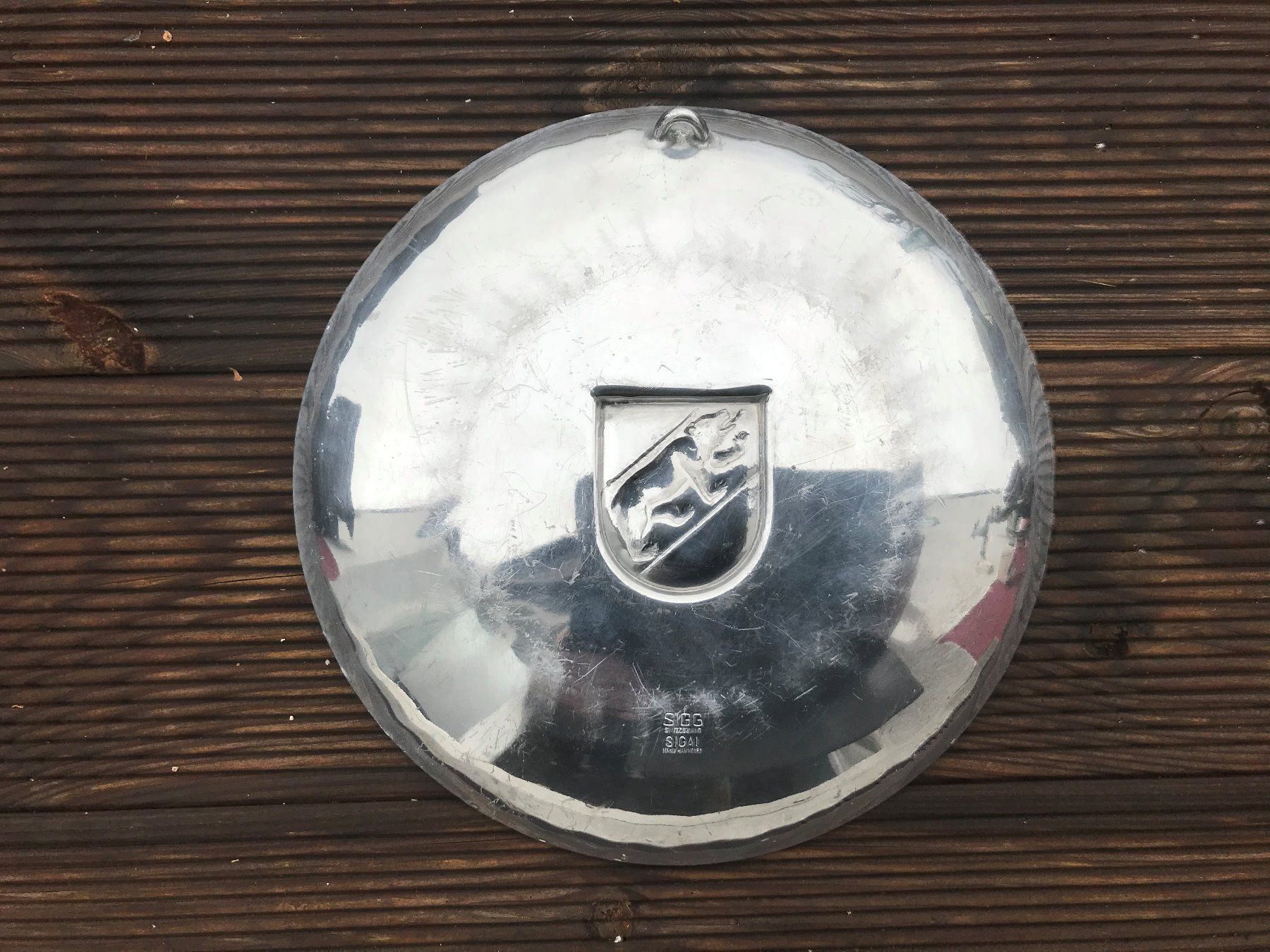 Sonstige Antiquitäten & Kunst: Aluminium Wandteller mit Berner Wappen SIGG – Gebraucht aus Salmsach von Fxwg 4