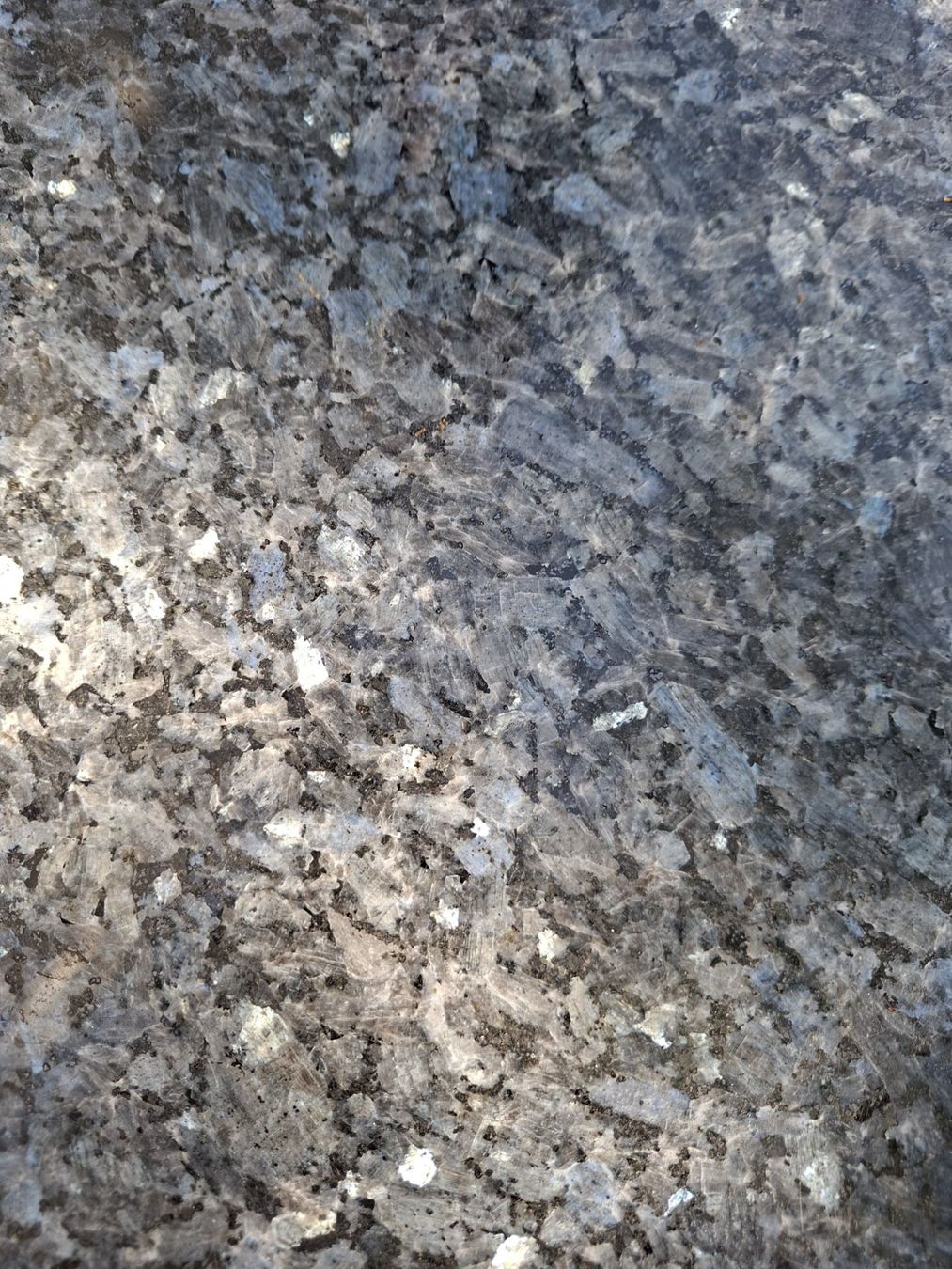 Pietre & tegole: Gartentisch Granit ohne Stühle – Usato da Langenthal venduto da liano 4
