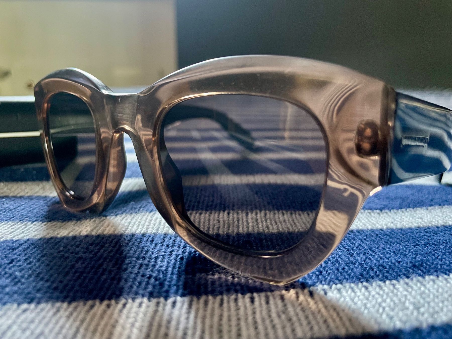 Givenchy Occhiali & Lenti: ikonische sonnenbrille von givenchy – Usato da Rotkreuz venduto da 4evermine 2