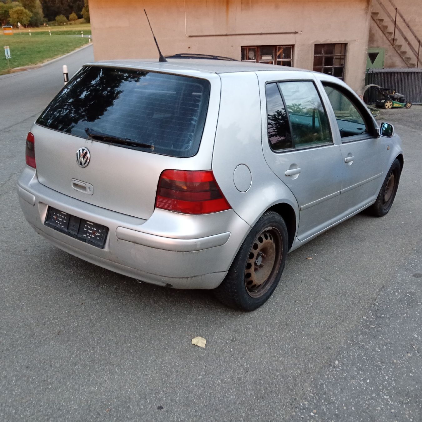VW Automobili: Golf 4  turbo – Usato da Bern venduto da exp_hm5r 3