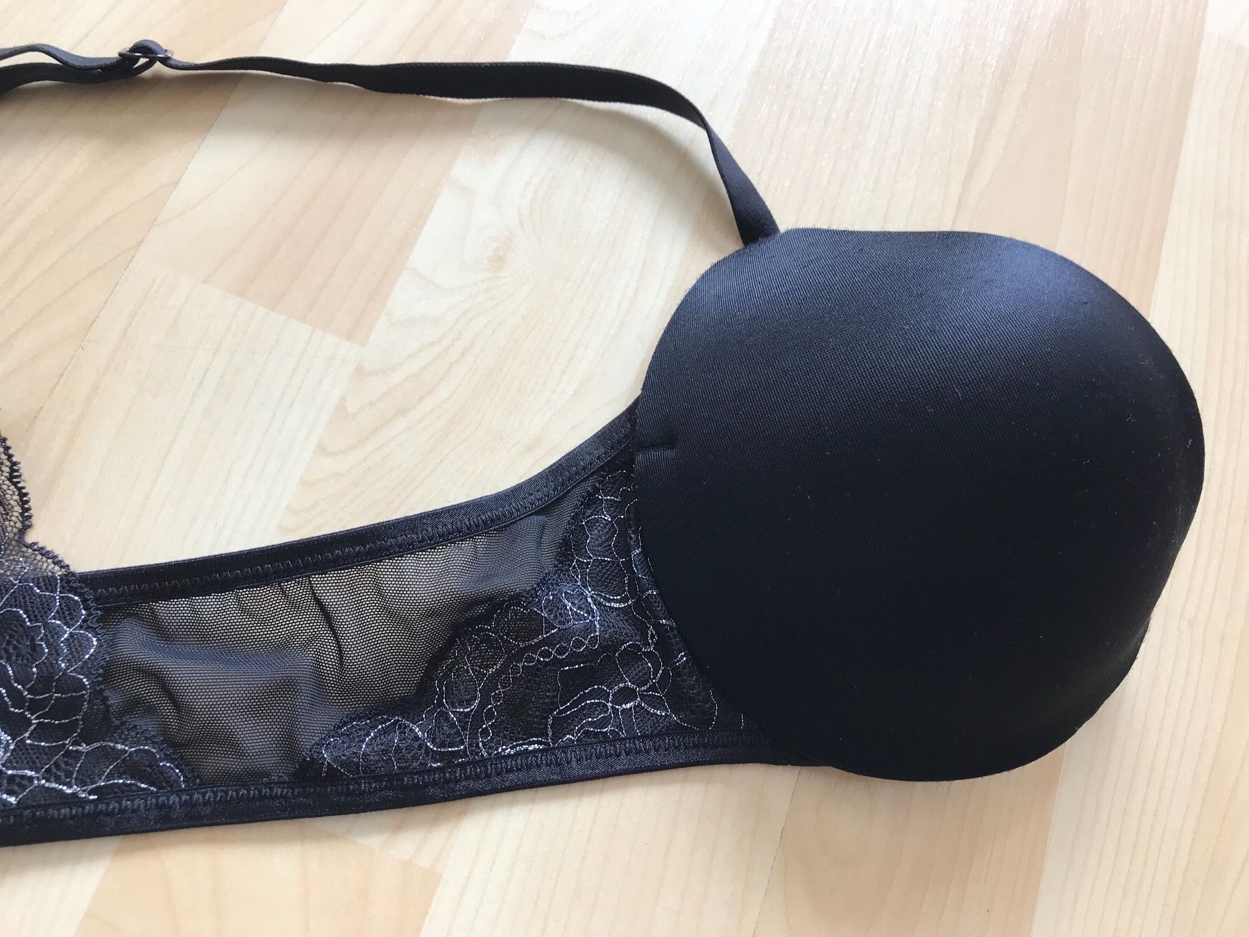 Autres dessous: Schwarzer BH Gr. 34 B – D'occasion à Ostermundigen par janaj 4