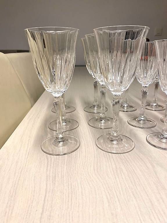 Bicchieri: Set de verres anciens bien conservés – Usato da Vufflens-la-Ville venduto da mar_xv8k 1