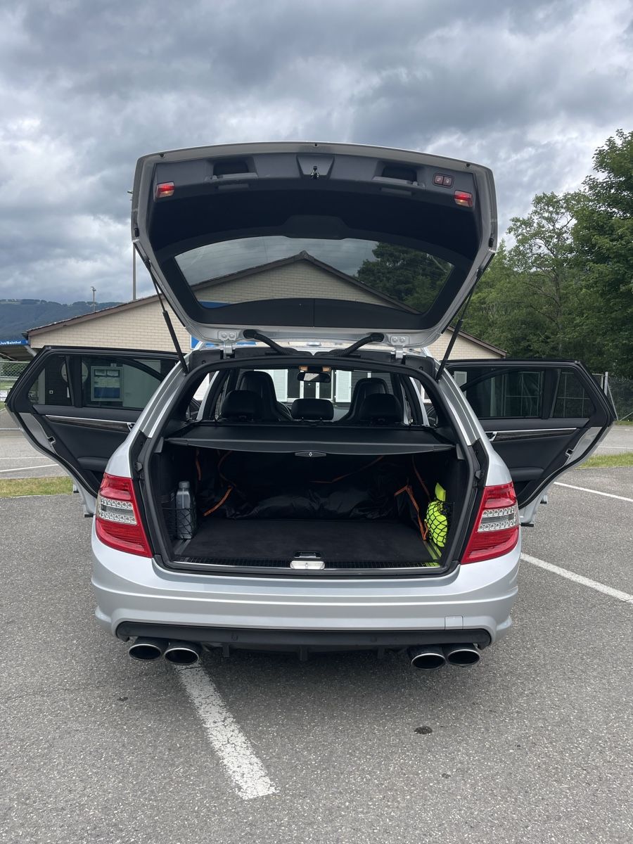 Mercedes-Benz Automobili: Mercedes C63 AMG T Modell – Usato da Balsthal venduto da fam_27g8 5