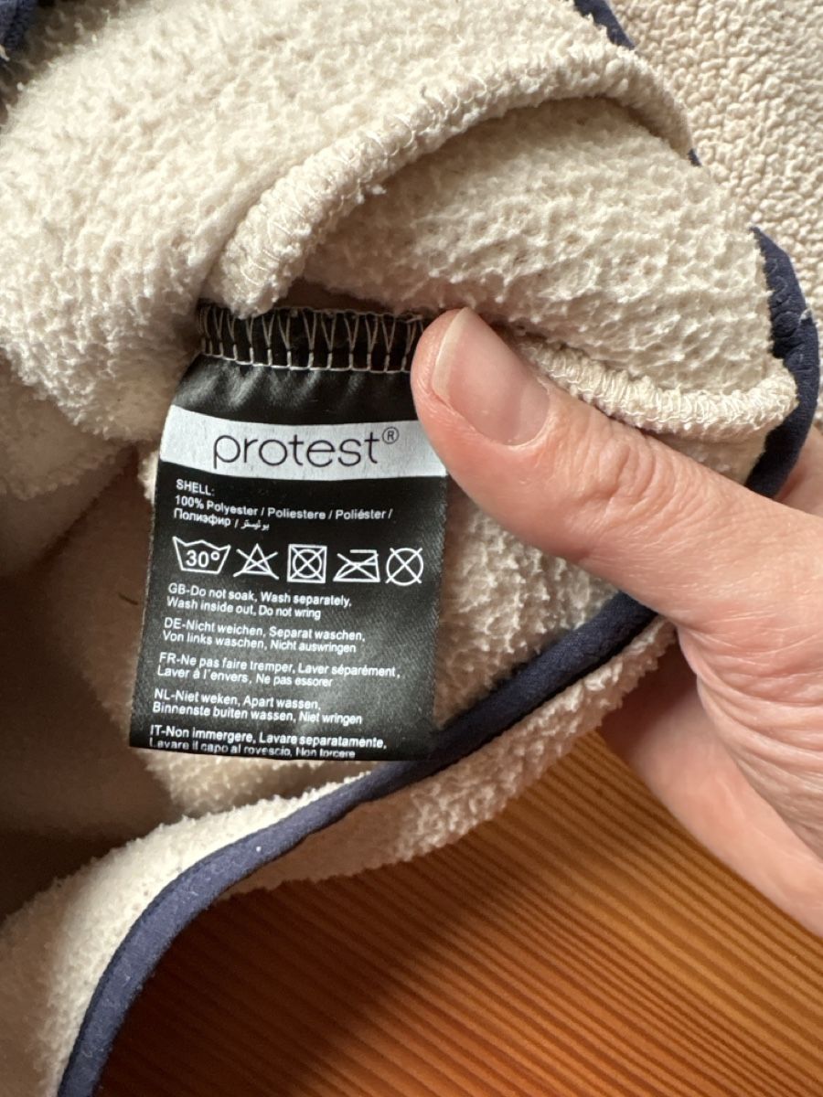 Protest Giacche: Kuschelige Fleecejacke von Protest, Grösse 152 – Usato da Bubikon venduto da Andi230 2