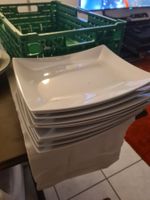 Set von quadratischen Tellern von Ikea