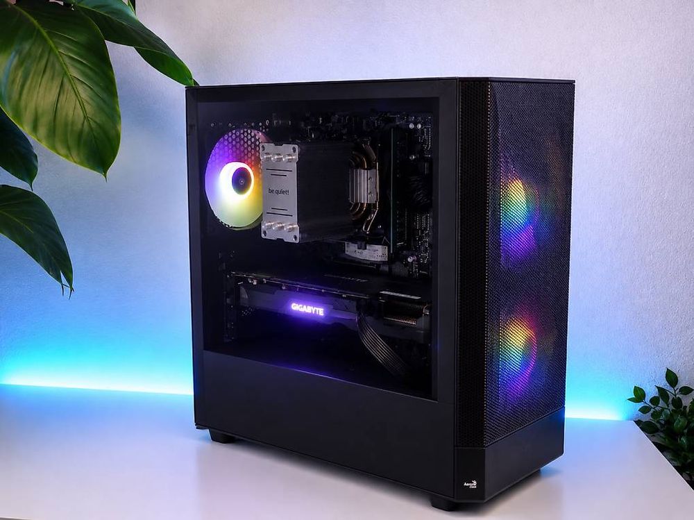 Gaming PC RTX 2060 Super / Ryzen 7 / 16GB RAM / Windows 11 / (Gebraucht ...