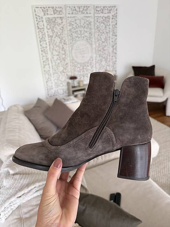 Chie Mihara Damenschuhe: Chie Mihara Stiefelette, Gr. 40 – Neu (gemäss Beschreibung) aus Meilen von SabrinaK1992 1