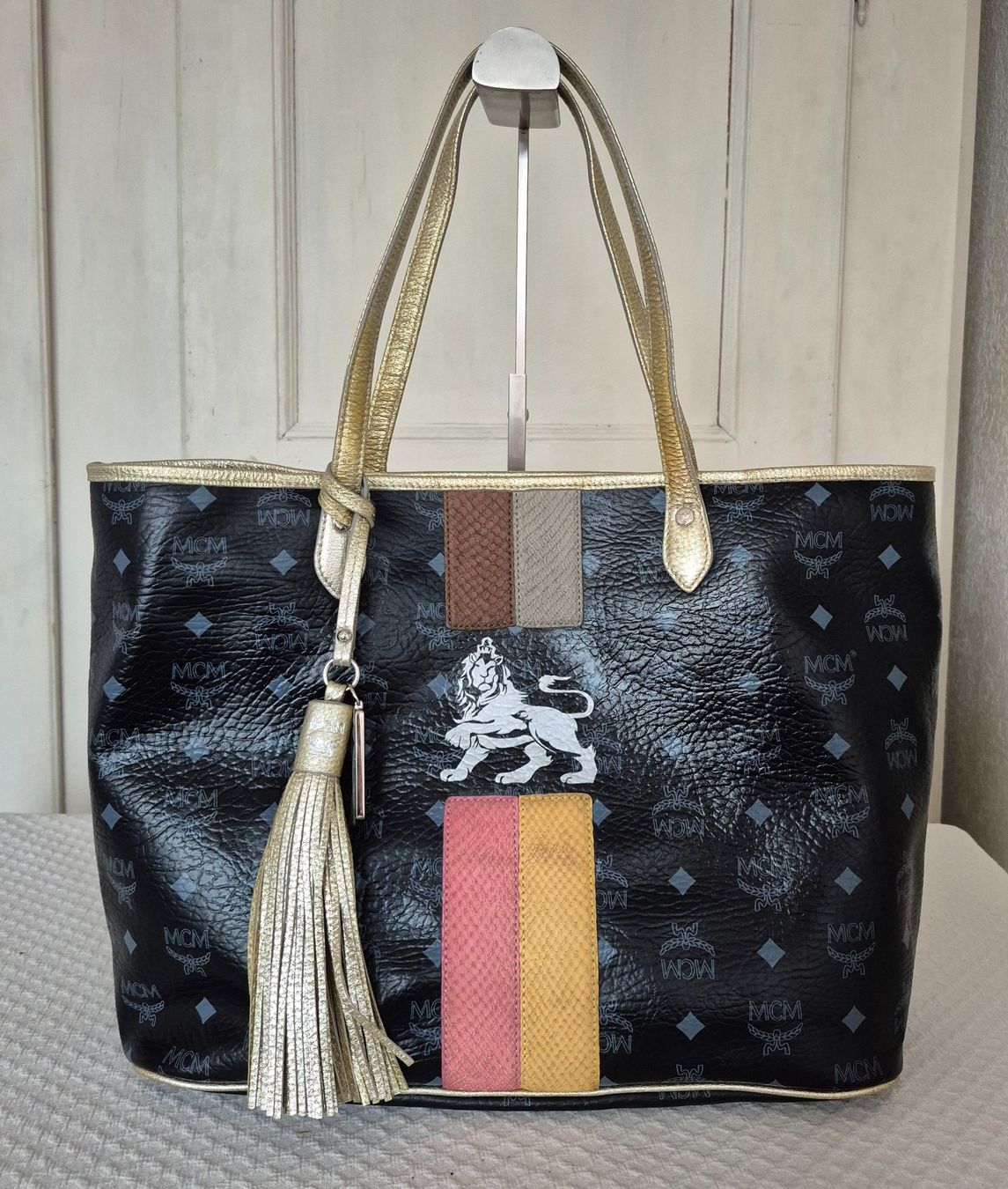 Mcm Borse da donna: MCM Shopper, mit Anhänger – Usato da Dottikon venduto da Pega7 1