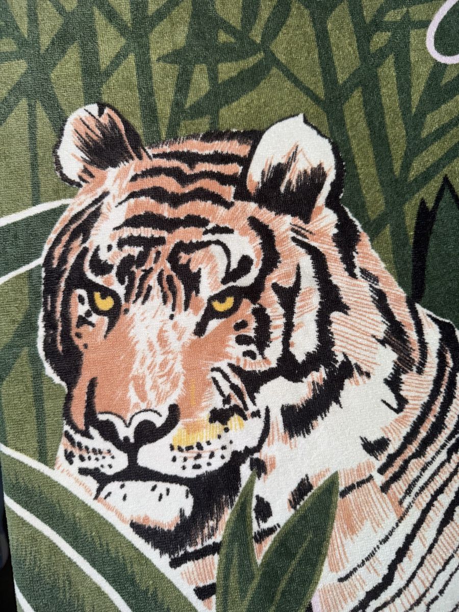 Teli da bagno: Badetuch mit Tigerprint, Neuwertig – Nuovo (secondo la descrizione) da Zürich venduto da Jen10 9