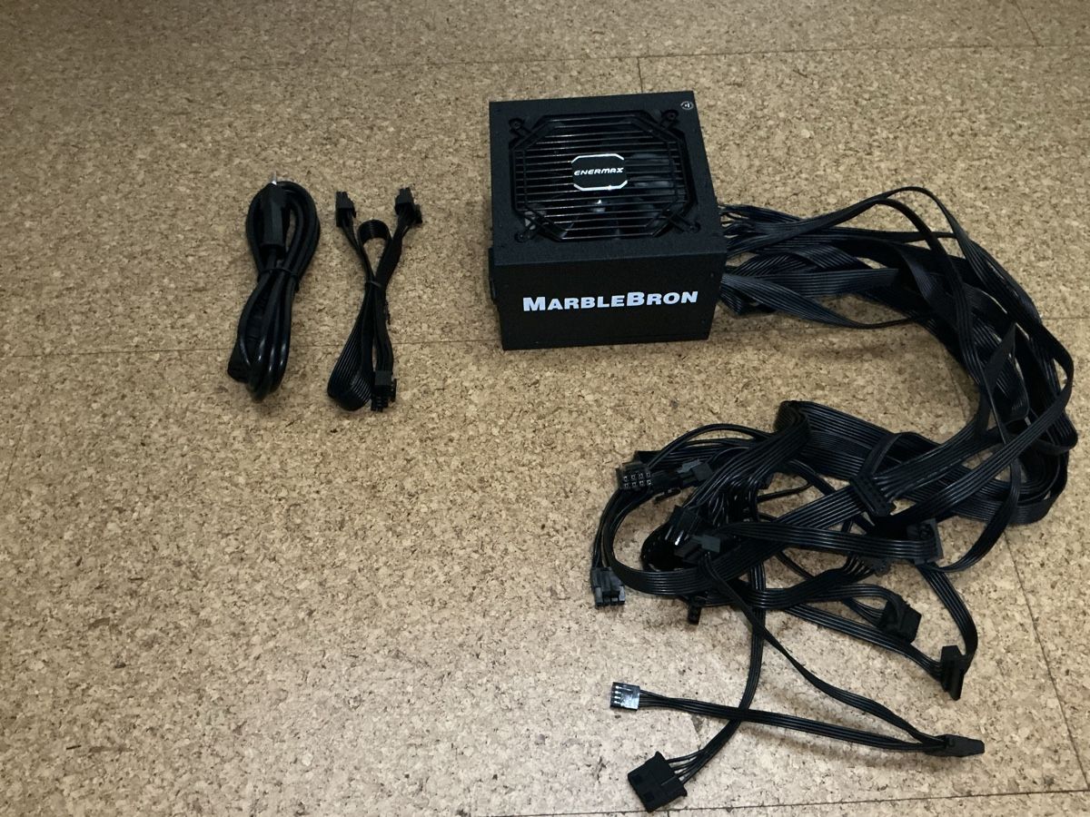 Componenti elettronici: Enermax MARBLEBRON 750W PC Netzteil 80 Plus Bronze – Usato da Arbon venduto da Ramon136