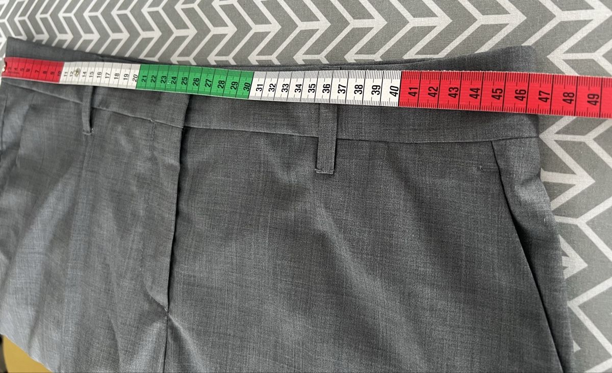 Prada Pantaloni: Prada – Nuovo e nell'imballaggio originale da Zürich venduto da ReStyle. 5