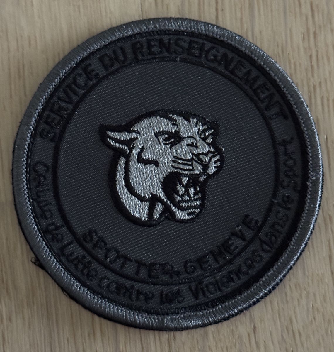 Plaquettes & Badges: Badge - BO spotter – Neuf (Voir description) à Genève par CollectorComp