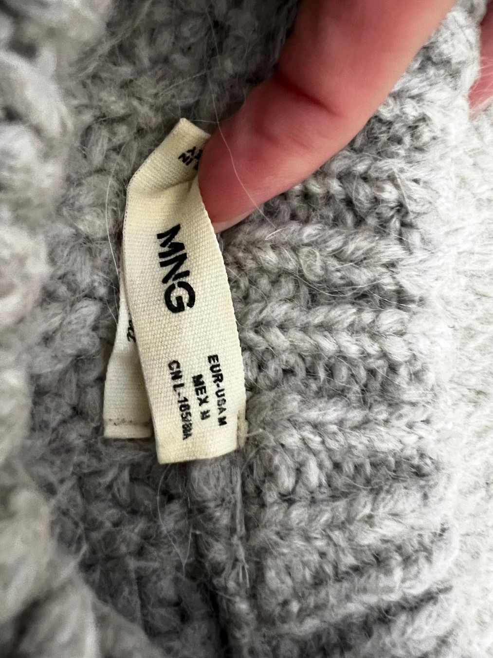 Mango Pullover & Sweatshirts: Grauer Pullover aus Wollmischung von Mango, Gr. M – Gebraucht aus Zürich von lexi_alex 4