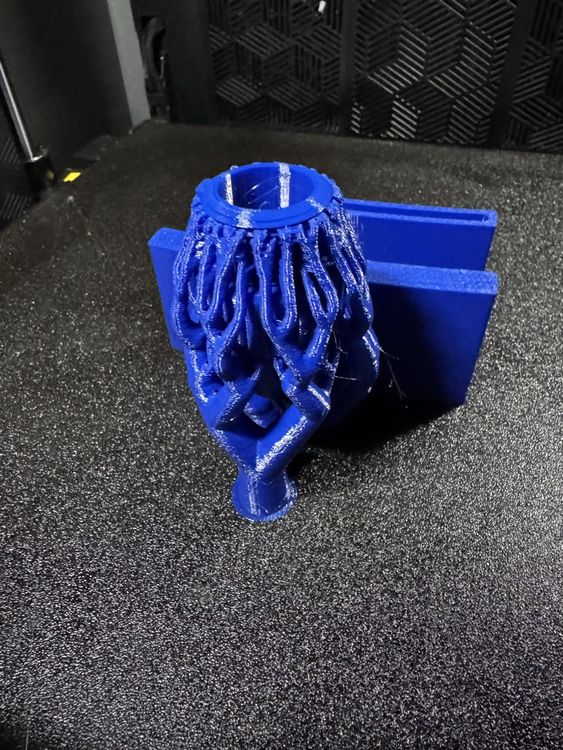 Creality Imprimante 3D: Creality K2 Plus Combo 2 CFS 8 Farben – D'occasion à Bigenthal par Marcel990 1
