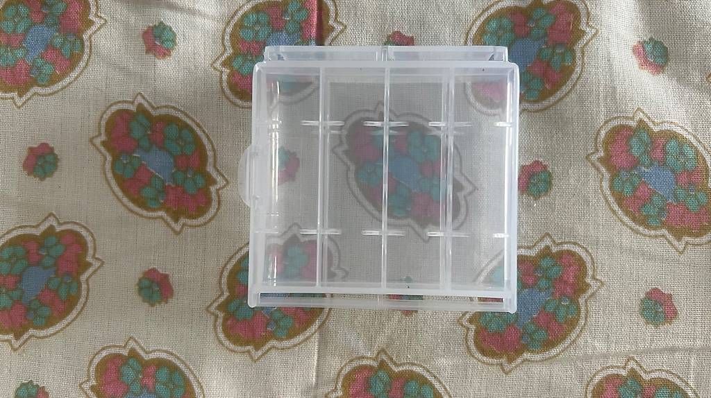Contenitori & Simili: Contenitore porta batteria AAA  - AA – Usato da Monte Carasso venduto da Ely67 1