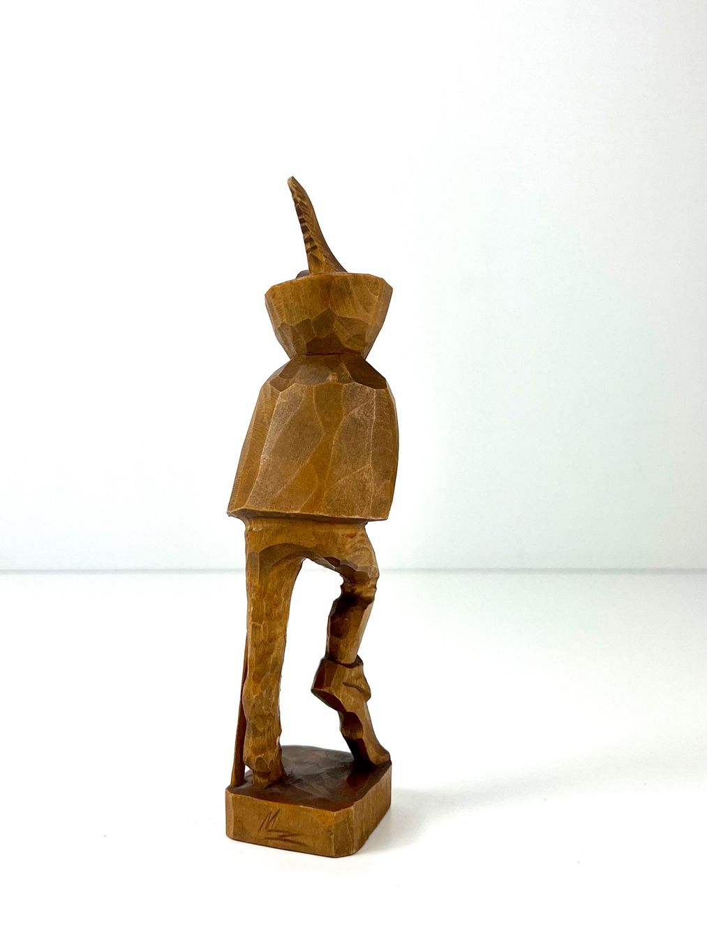 Figuren: MEPHISTOPHELES Holzfigur handgeschnitzt Monogramm ML – Gebraucht aus Zürich von Arche_Brockenhaus 2