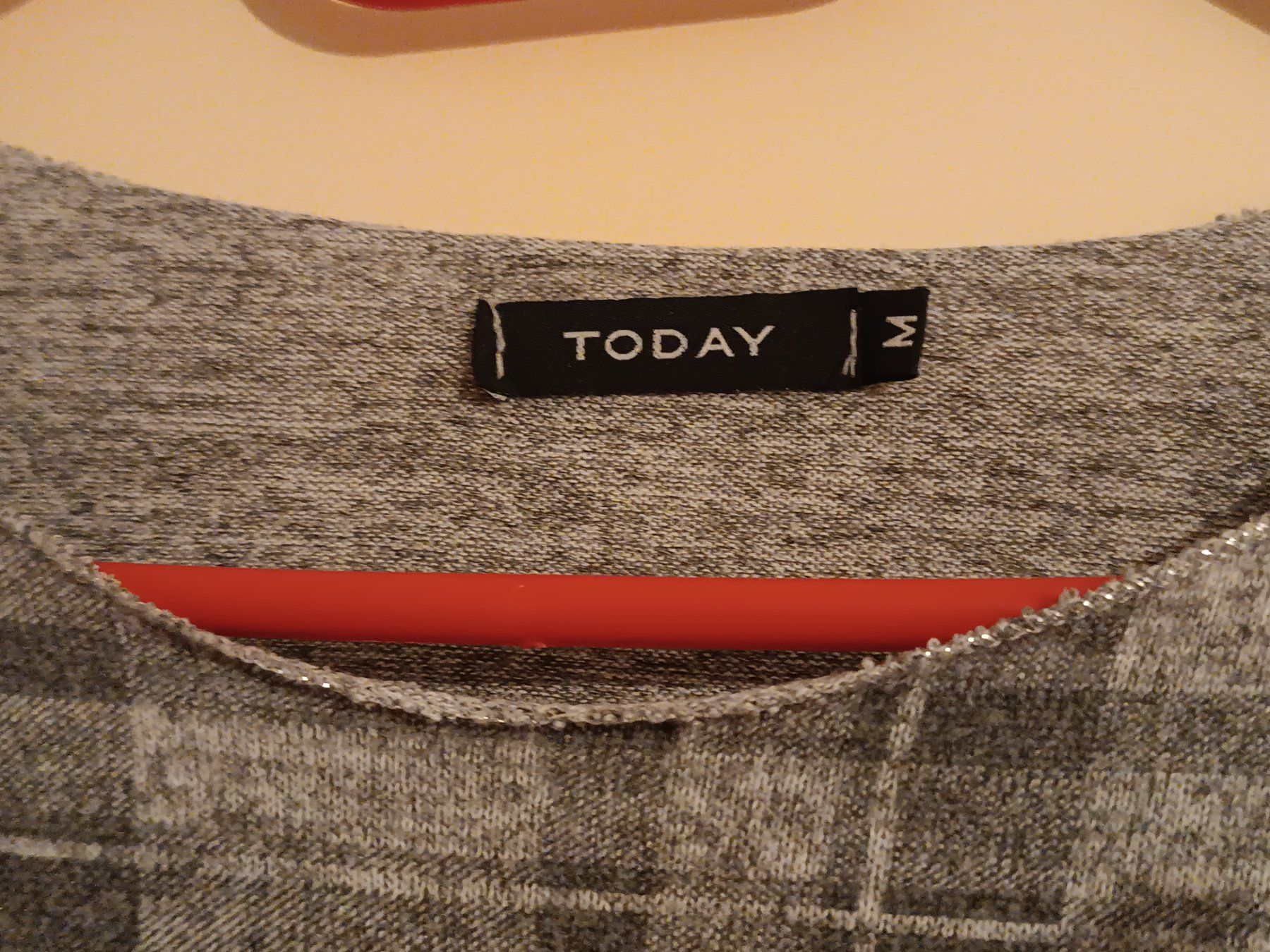Pullover & Sweatshirts: Graues Langarm-Oberteil Gr.M Today – Gebraucht aus Läufelfingen von papagena02 1