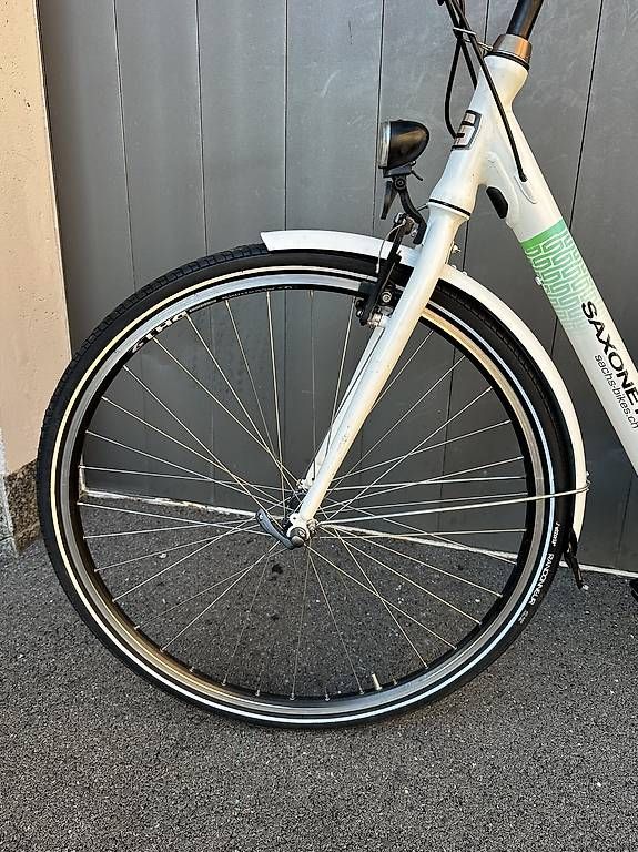 Biciclette: Bicicletta da donna Saxonette 28 bianca  – Usato da Quartino venduto da DiloUsato 6