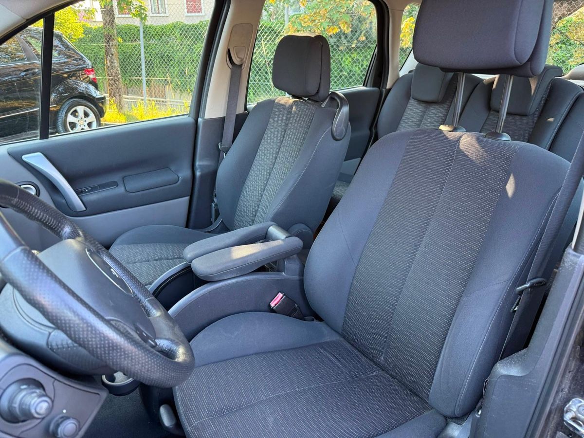 Renault Autos: Renault Megane Scenic  – D'occasion à Wetzikon ZH par HD2004 6
