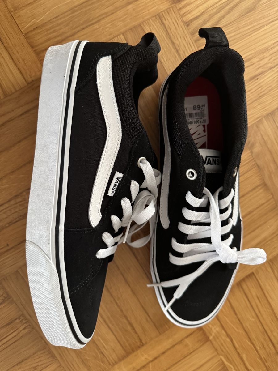 Vans Chaussures hommes: VANS Gr. 41 – Neuf avec emballage d'origine à Wetzikon ZH par tuna83