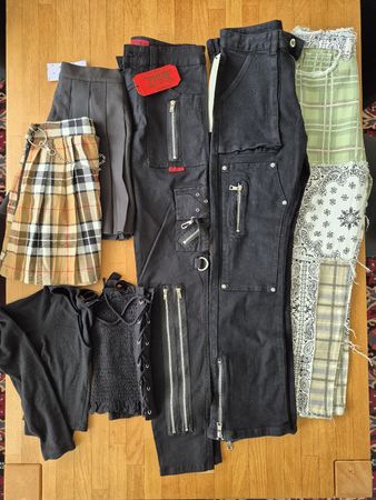 7 Stk. Goth-Bondage-Punk Kleiderpaket. Grösse S, NEU