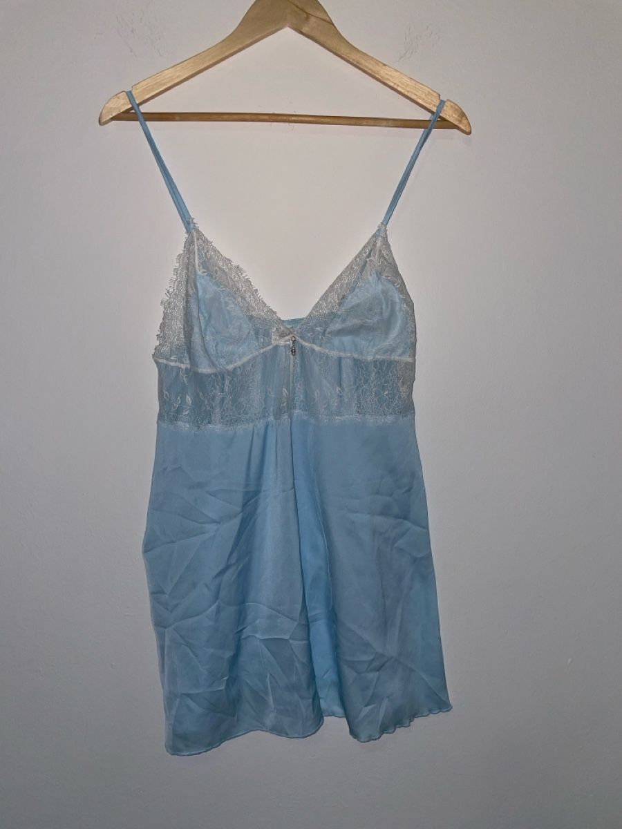 Lotti di vestiti: Elegante vestaglia con pizzo – Usato da Bellinzona venduto da remarema 4