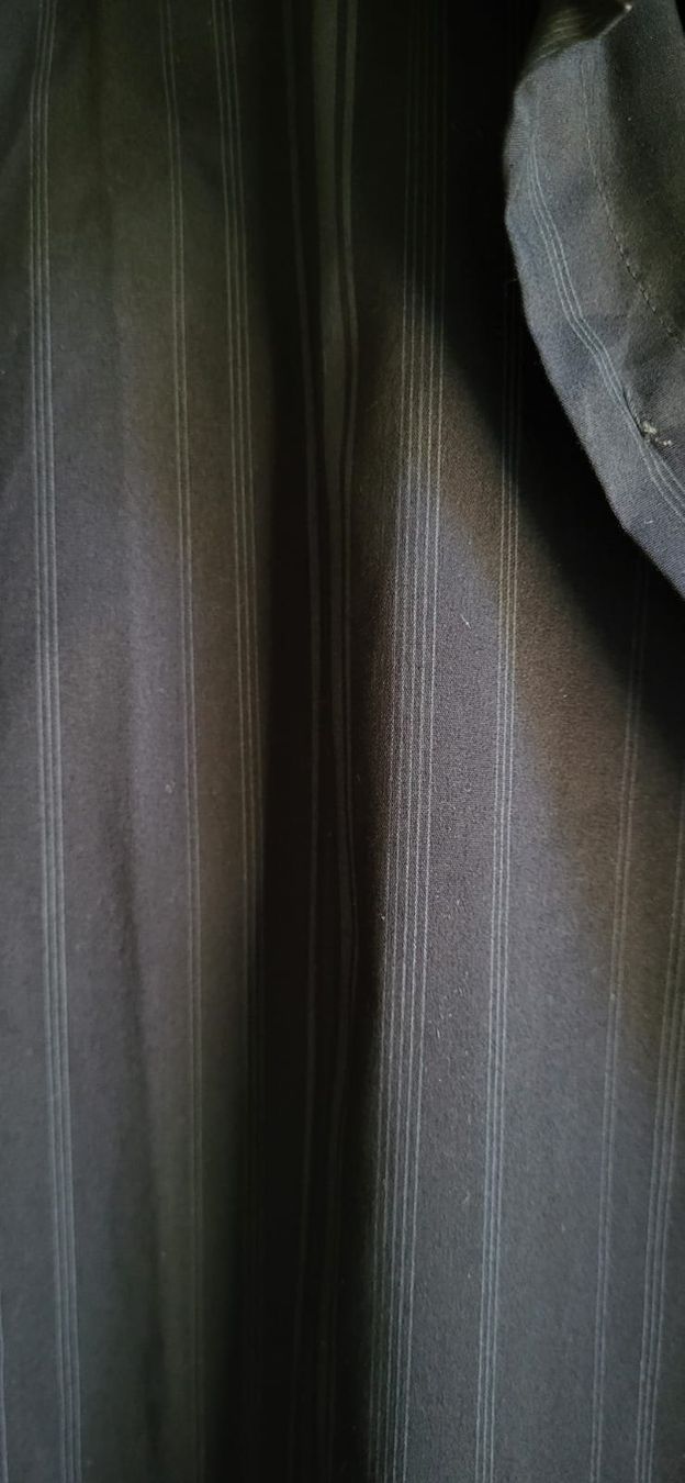 Chemises: Herren-Langarmhemd mit Streifenmuster. – D'occasion à Curio par mia_vb5z 2