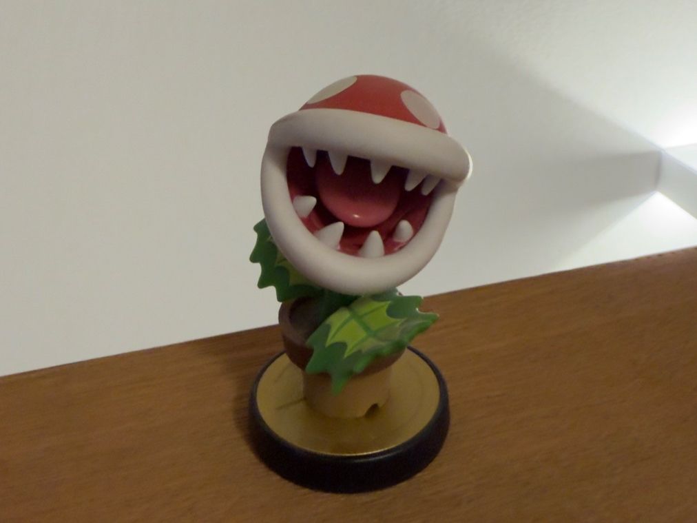 Nintendo Statuette: Nintendo amiibo Piranha – Usato da Sennwald venduto da pressgym 1