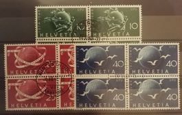 2955) 294-96, 75 Jahr UPU im 4-Block Zentrumstempel Kt. 125