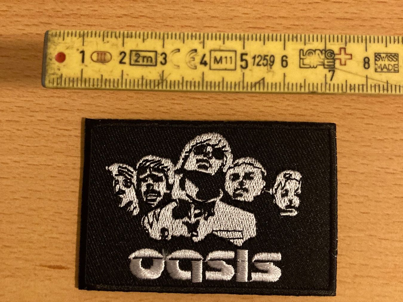 Toppe: Oasis - Patch Sticker Aufnäher Rock Punk Metal – Nuovo (secondo la descrizione) da Horn venduto da abutre72
