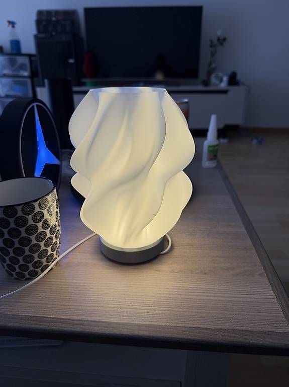 Lampade: Moderne 3D LED Tischlampe USB  Warmes Licht – Usato da St. Gallen venduto da Sakaryalibirol