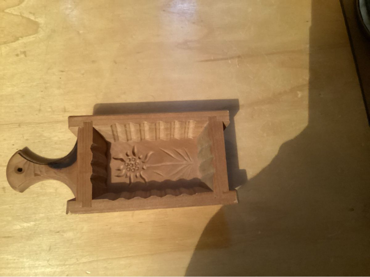 Articoli in legno: Holz Anke Form/ Butter Form – Usato da Unterkulm venduto da Lunchen11