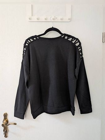 Black Sweatshirt M