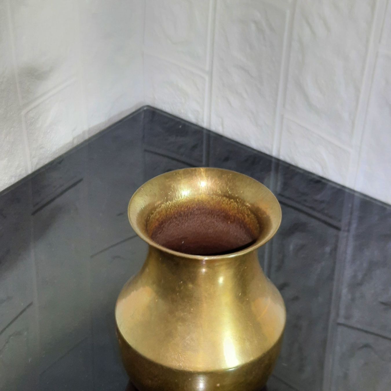 Vase & Récipients: Antike Vase aus Messing – D'occasion à Unterägeri par Altgoldschmuck 2